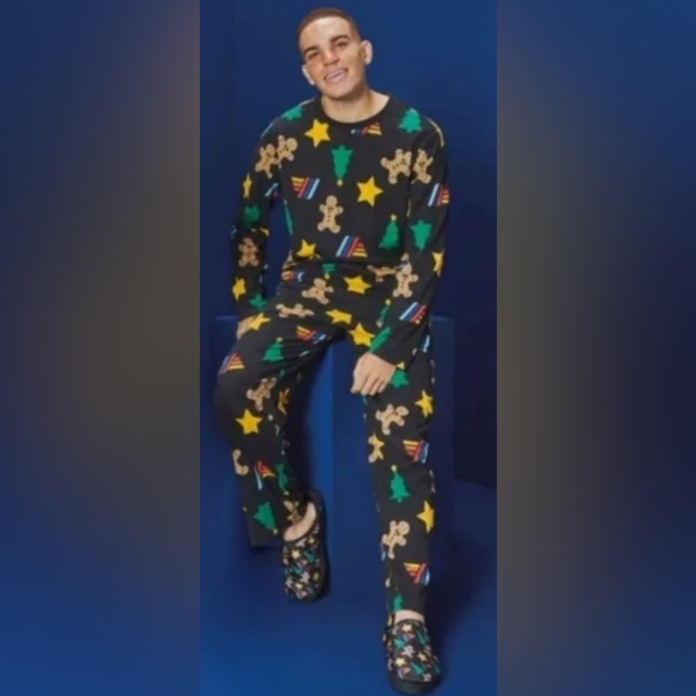 ALDI Gear men’s Festive Christmas Holiday Pajama/Lounge Set; size: Large